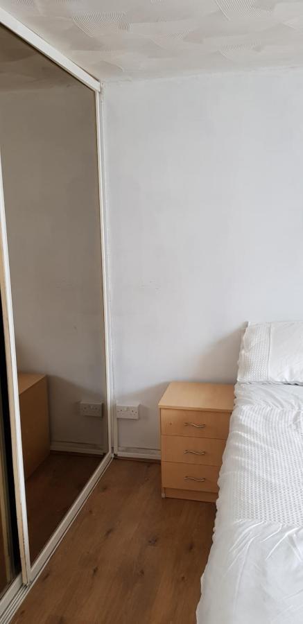 61 Baker Street Apartamento Luton  Exterior foto