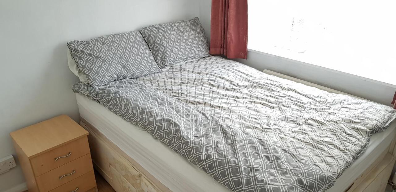 61 Baker Street Apartamento Luton  Exterior foto